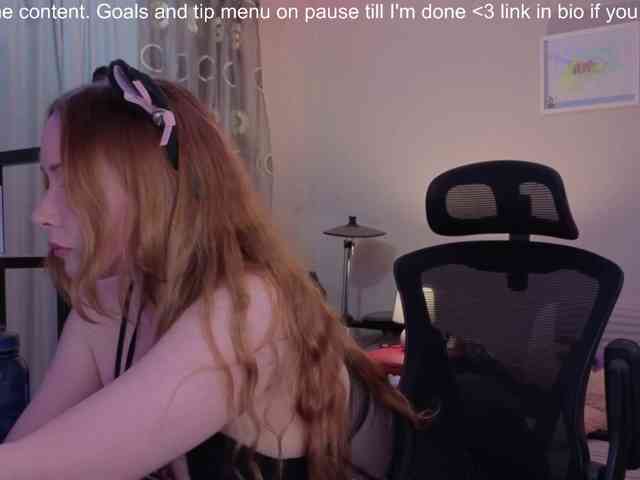 Scarlet_Kitty