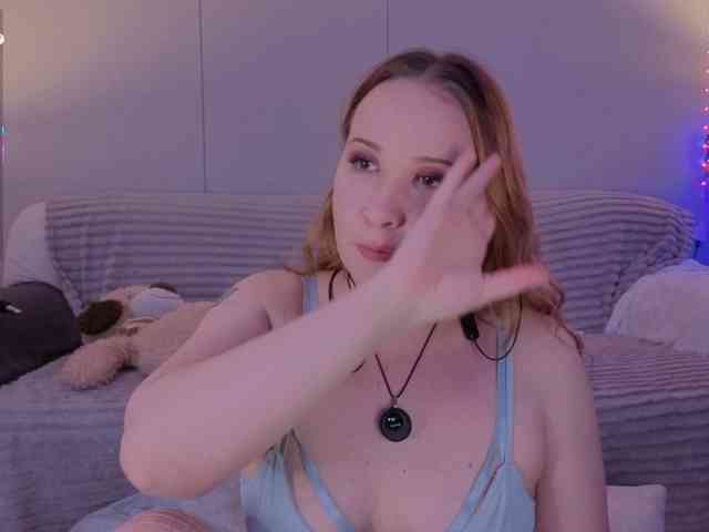 Scarlet_Kitty