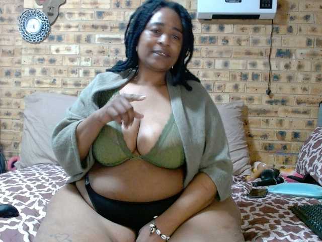 RubyBooty live cam on BongaCams