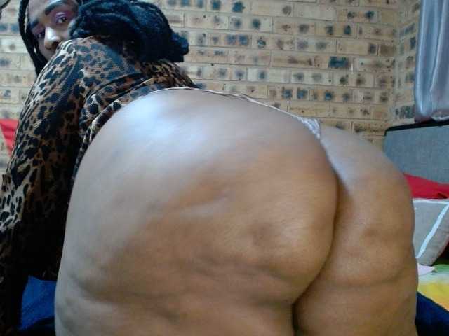 RubyBooty's BongaCams show and profile