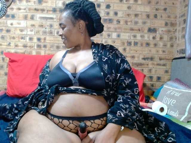 RubyBooty's BongaCams show and profile