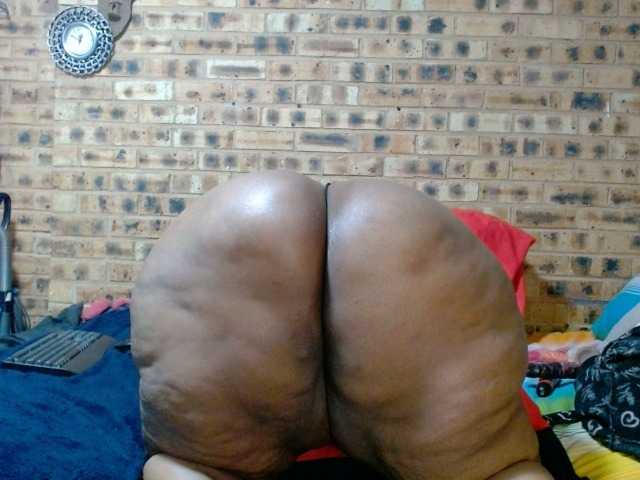 RubyBooty's BongaCams show and profile