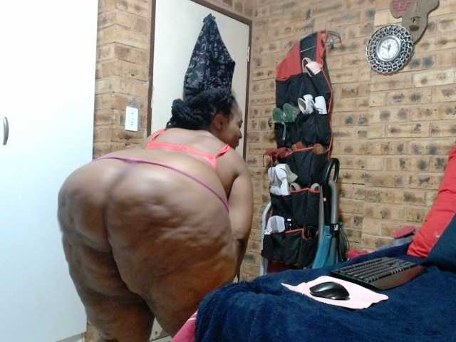 RubyBooty's BongaCams show and profile