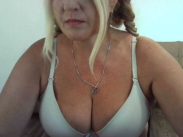 Multiply-orgazm live webcam show