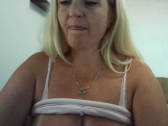 Multiply-orgazm live cam