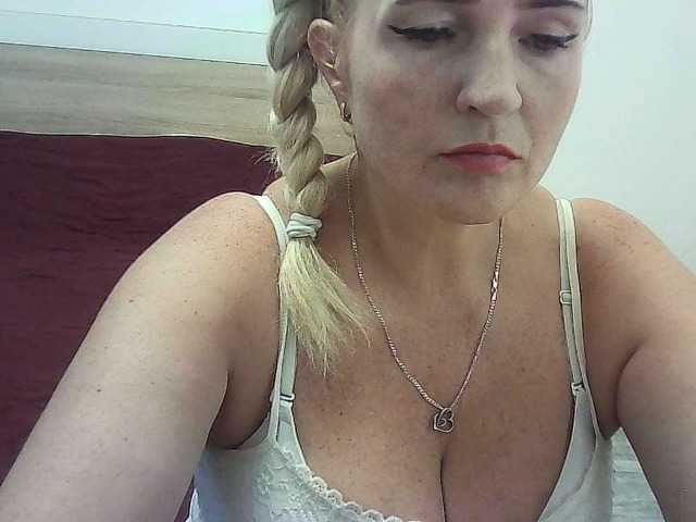 multiply-orgazm live sex show
