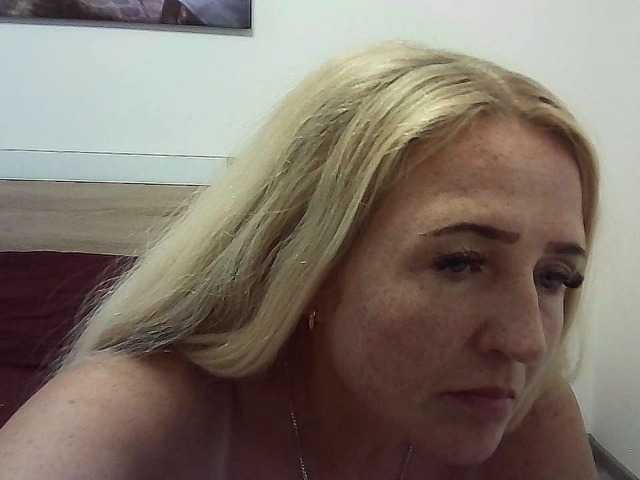 multiply-orgazm live sex show