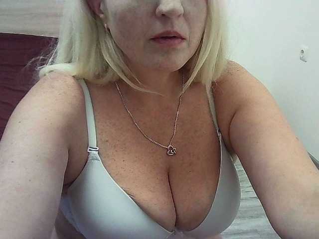 Multiply-orgazm live cam