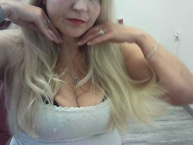 Multiply-orgazm live cam preview