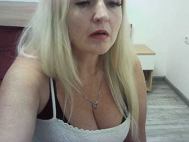 Multiply-orgazm live cam preview