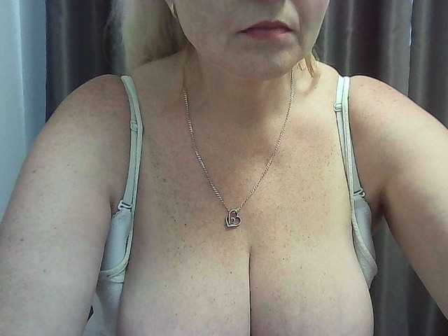 multiply-orgazm live sex show