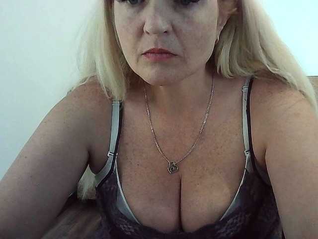 multiply-orgazm live sex show
