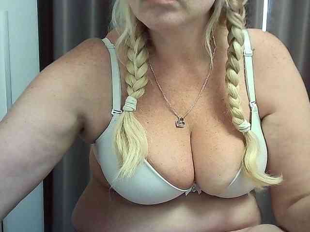 Multiply-orgazm webcam