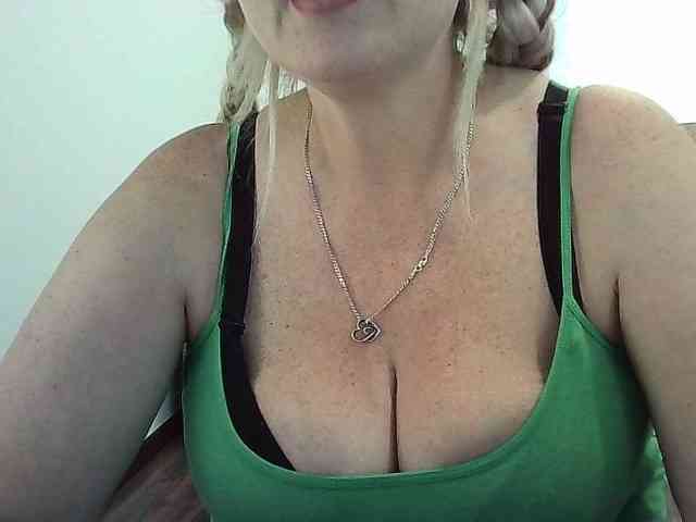 Multiply-orgazm webcam
