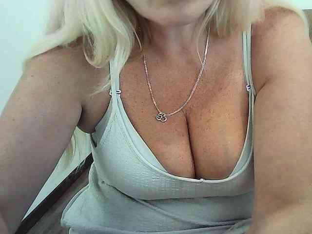 Multiply-orgazm webcam