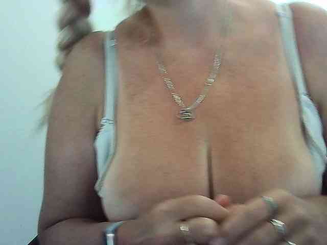 Multiply-orgazm webcam