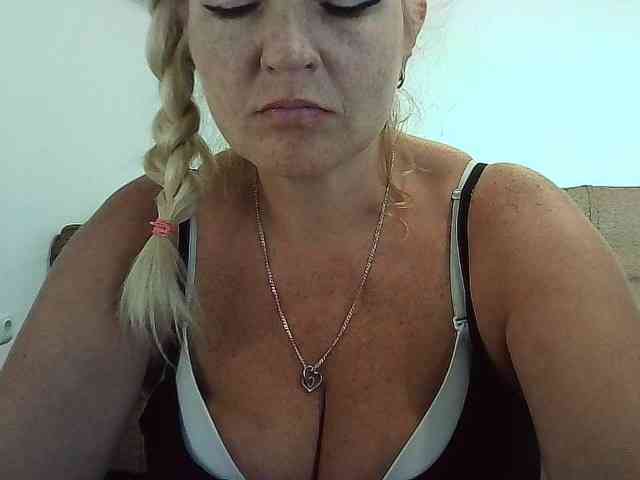 Multiply-orgazm webcam