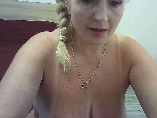 Multiply-orgazm webcam