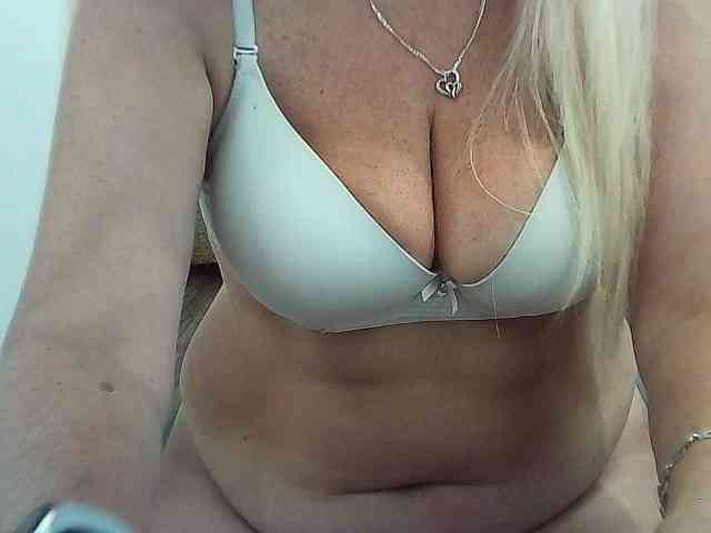 Multiply-orgazm webcam