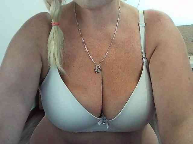 Multiply-orgazm webcam