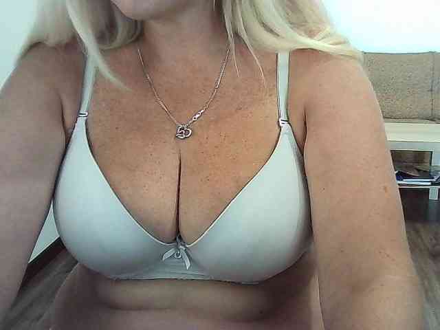 Multiply-orgazm webcam