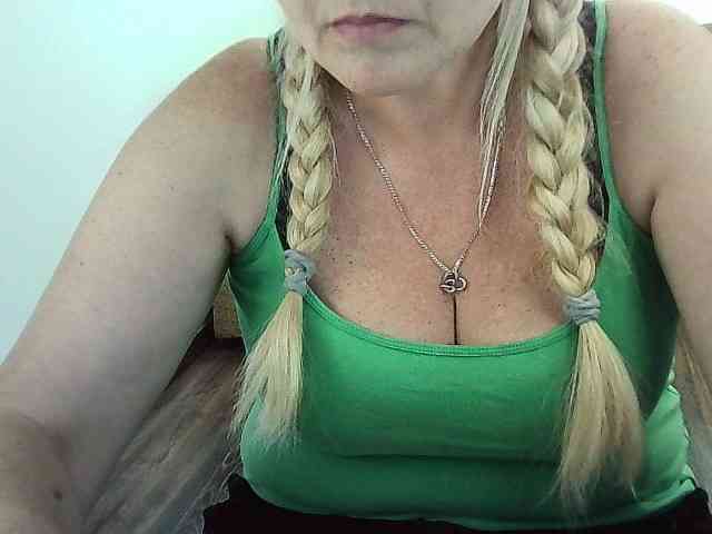 Multiply-orgazm webcam