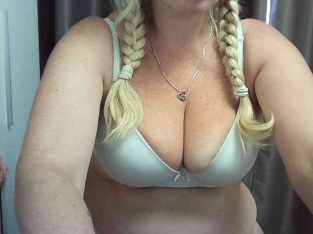 Multiply-orgazm webcam