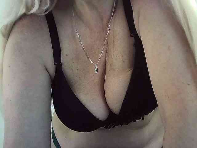 Multiply-orgazm webcam