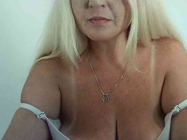 Multiply-orgazm webcam