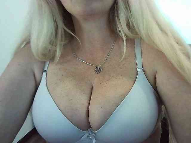 Multiply-orgazm webcam
