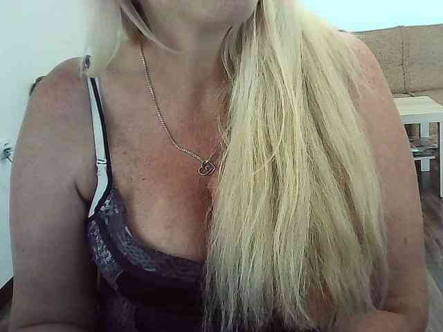 Multiply-orgazm webcam