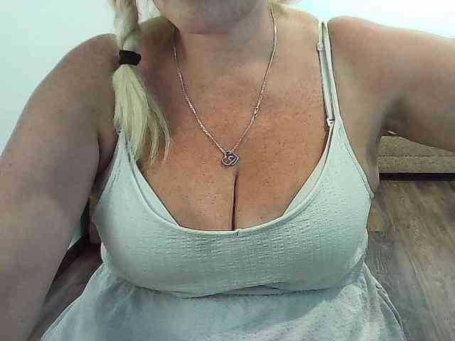 Multiply-orgazm webcam