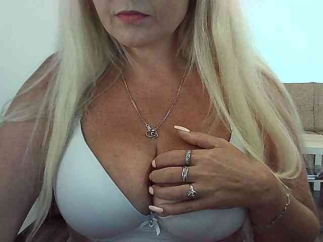 Multiply-orgazm webcam