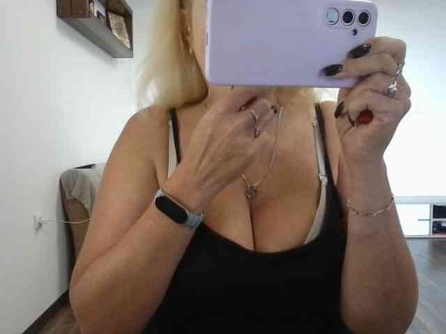 Multiply-orgazm webcam