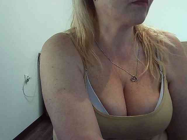 Multiply-orgazm webcam