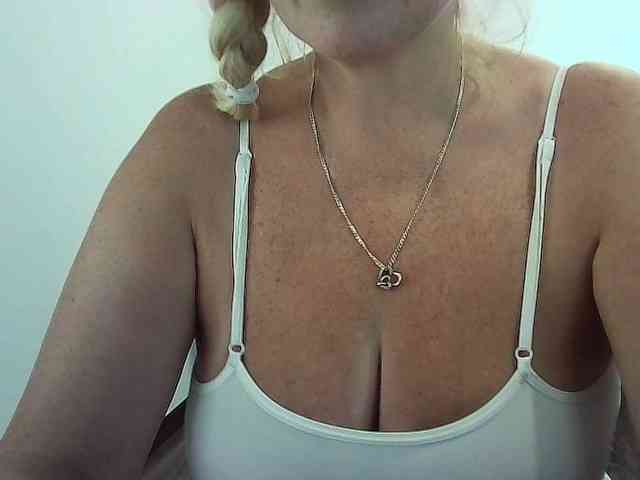 Multiply-orgazm webcam