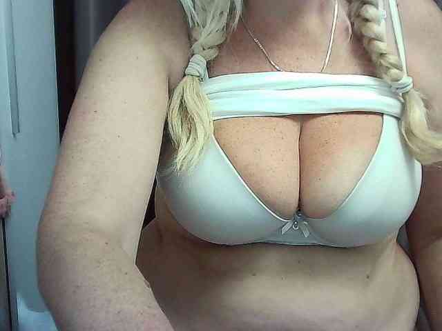 Multiply-orgazm webcam