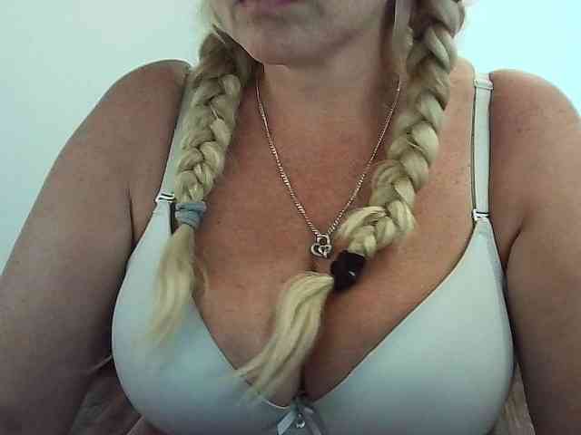 Multiply-orgazm webcam