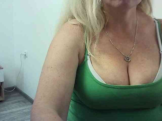 Multiply-orgazm webcam