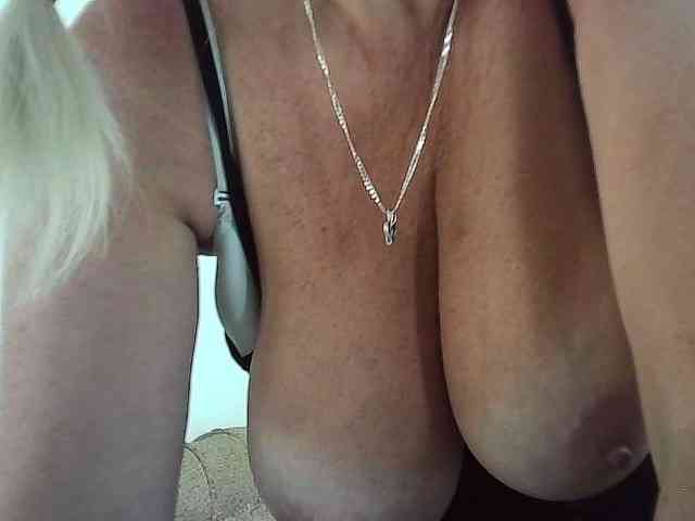Multiply-orgazm webcam