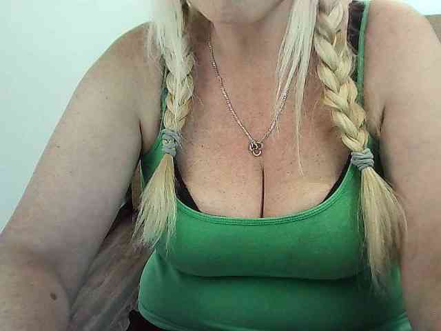 Multiply-orgazm webcam