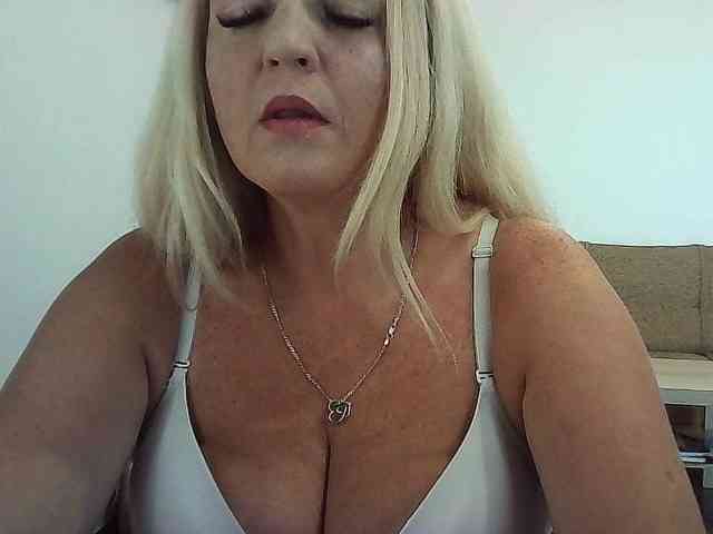 Multiply-orgazm webcam