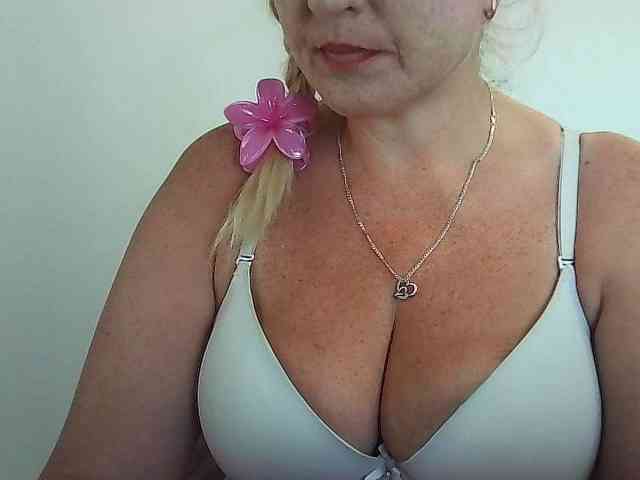 Multiply-orgazm webcam