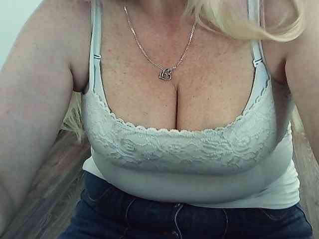 Multiply-orgazm webcam