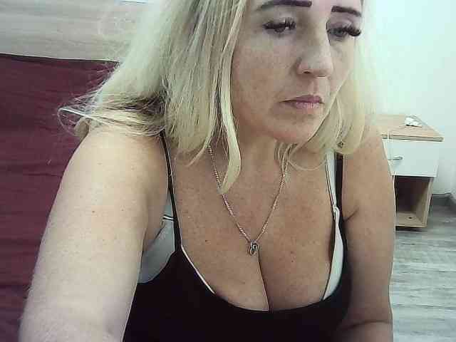 Multiply-orgazm webcam