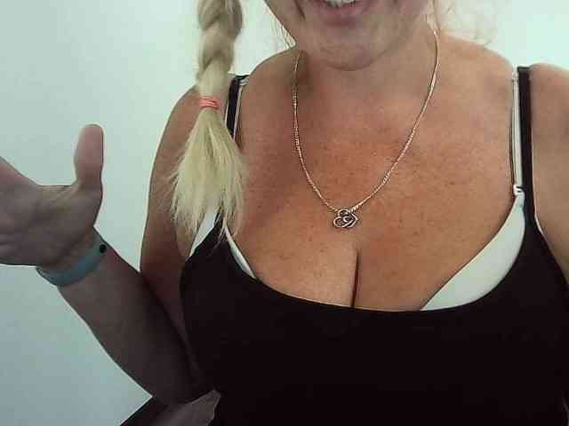 Multiply-orgazm webcam