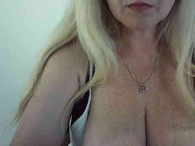 Multiply-orgazm webcam