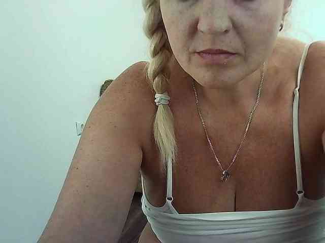 Multiply-orgazm webcam