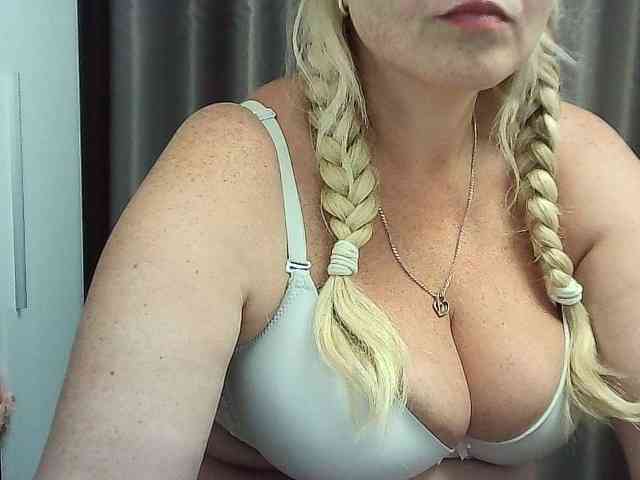 Multiply-orgazm webcam