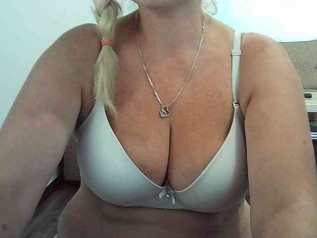 Multiply-orgazm webcam